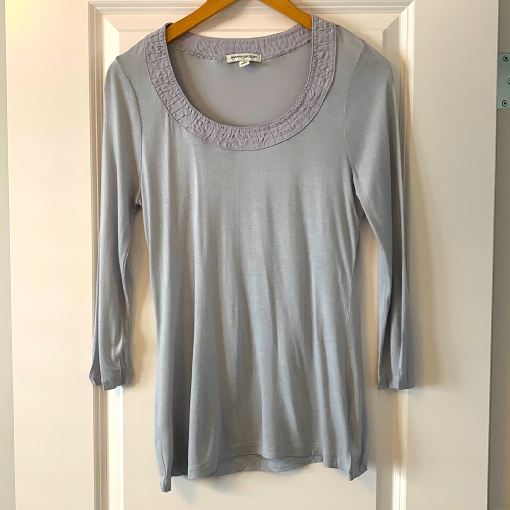 Banana Republic - Blouse with a lot of stretch, size S, Color Stone grey